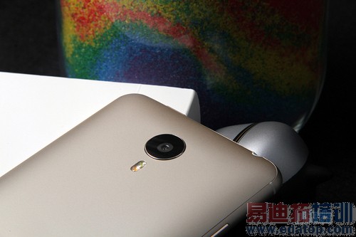 ����ȫ��Flyme����������ϳ�MIUI MX4 Pro���صﱤ�ˣ�