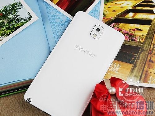 ����������ΪMate 7���� ��ǿ�»������ޣ�Χ������MX4 Pro