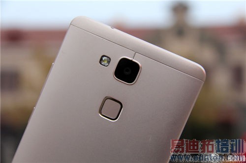 ��ΪMate7�Ա�iPhone6 Plus����˼о���� ����ȫ�����Ծ�