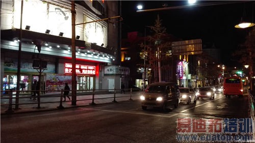 ��ΪMate7�Ա�iPhone6 Plus����˼о���� ����ȫ�����Ծ�