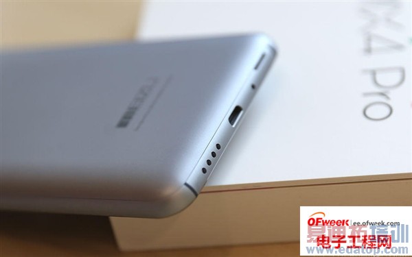 ����MX4 Pro����ͼ�ͣ��Ա�MX4 ��Pro�������ͼ�飩