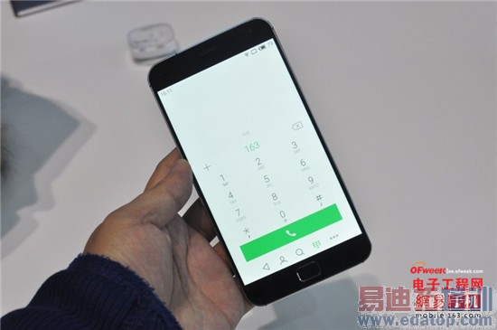 ����MX4 Pro�Ա�MX4�������+ͼ�ͣ�С��4/Mate7������Ǻã�