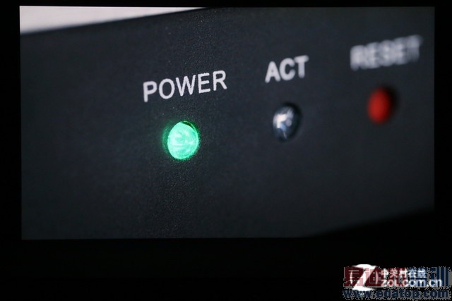 ����MX4 Pro������ͼ��ֱ�����걬Mate7 3199���棿