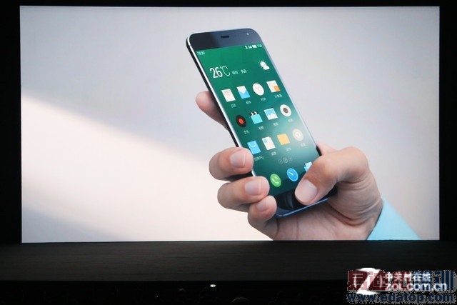 ����MX4 Pro������ͼ��ֱ�����걬Mate7 3199���棿