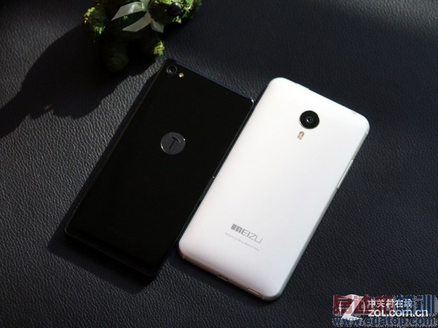 �����������黳 ����MX4�Աȴ����ֻ� 