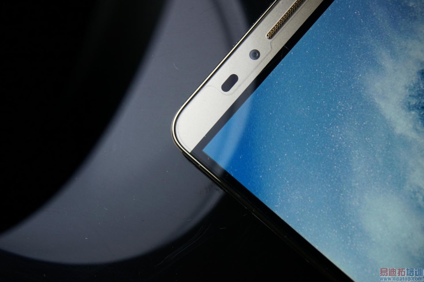 Ʒζ��ΪMate7��ָ��ʶ��˼о ����MX4 Pro��γ�Խ��