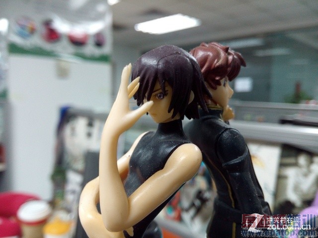 takee全息手机真机体验:魅族MX4 Pro/华为Mate7都惊呆