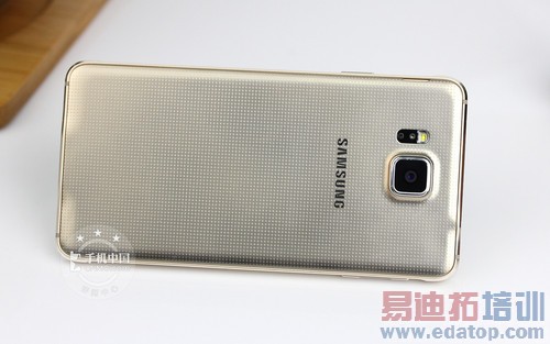 ���°������ܷ�TOP10������MX4��ѹȺ�� С��4��ΪMate7���