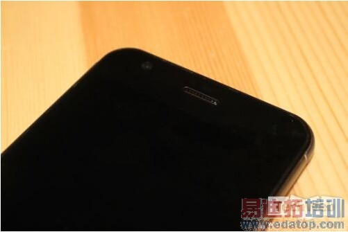 ����iPhone 6�İ�׿�콢 ����ʯ��Ļ�����3�ײ�