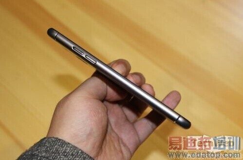 ����iPhone 6�İ�׿�콢 ����ʯ��Ļ�����3�ײ�