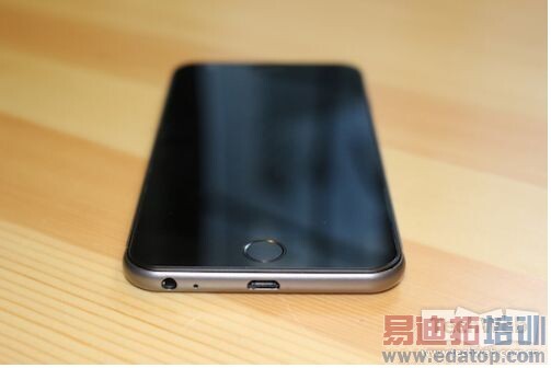 ����iPhone 6�İ�׿�콢 ����ʯ��Ļ�����3�ײ�