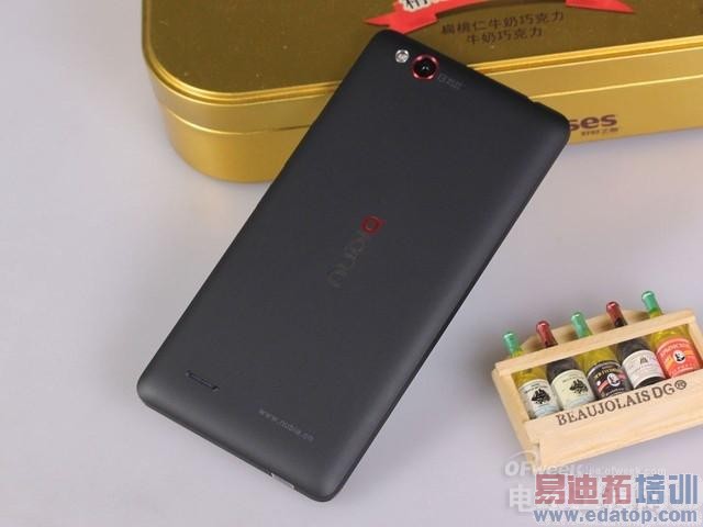 �̵�2000Ԫ���¸��Լ۱�4G�����ֻ� ��ֵ��ӵ�У�