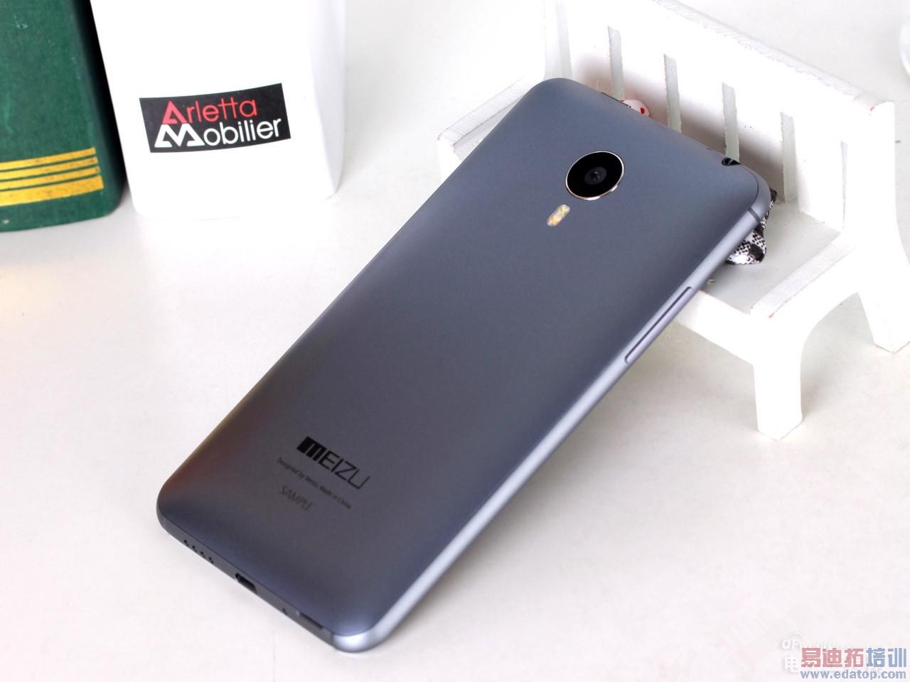 �̵�2000Ԫ���¸��Լ۱�4G�����ֻ� ��ֵ��ӵ�У�