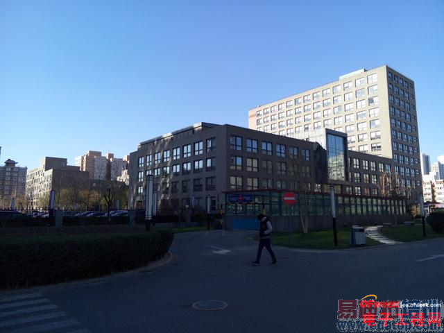 ����MX4 Pro���նԱ����� ϸ�ڱ��ֲ���ǰ��