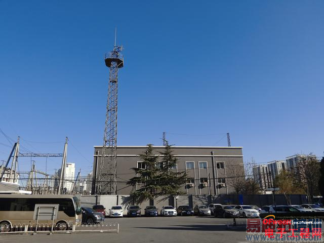 ����MX4 Pro���նԱ����� ϸ�ڱ��ֲ���ǰ��