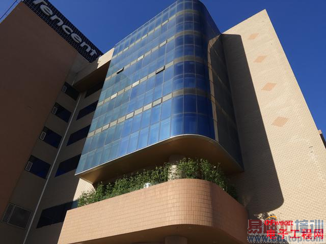 ����MX4 Pro���նԱ����� ϸ�ڱ��ֲ���ǰ��