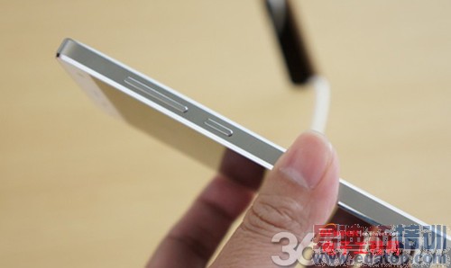 ����MX4 Pro�Ա�С��4����̽�أ�С��5/MX5˭��ֵ���ڴ��������ع⣩