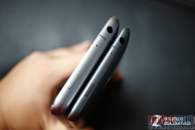 �۲�700��ѡ˭? ����MX4/MX4 Pro�Ա� 