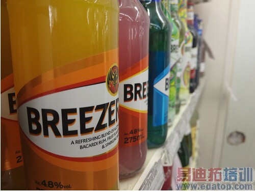 ��ǿ����ս MX4 Pro&OPPO N3���նԱ�