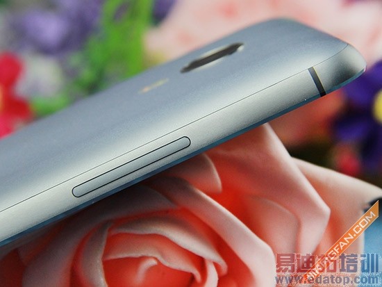 ����MX4 Pro������⣺��Ϊ��ҫ6 Plus/С��5��γ�Խ��