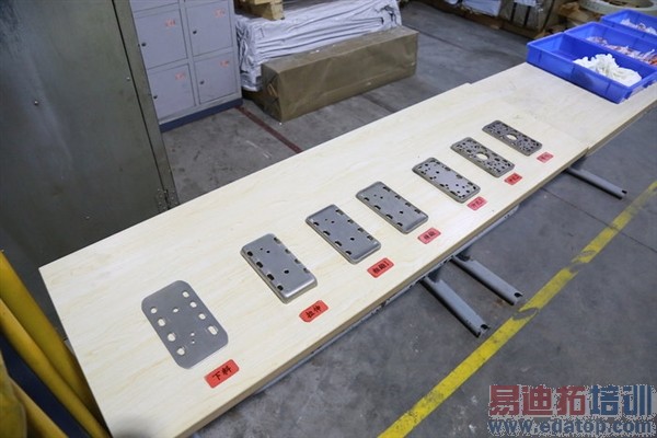 ��ʿ���ֳ�̽�أ�С��4����ȫ��ʵ¼ ���廪Ϊ���뿴