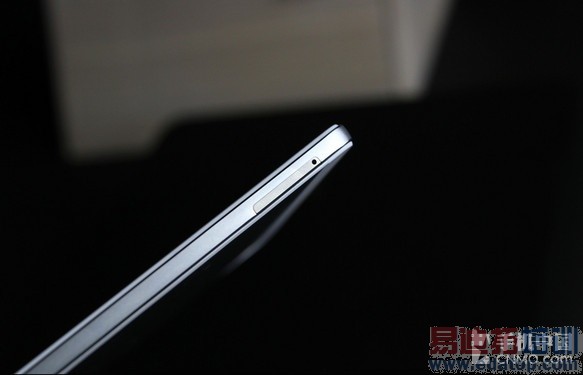 4.85mm����64λ�˺�4G�� OPPO R5����