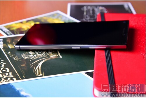 64位处理器/金属机身 联想VIBE Z2评测