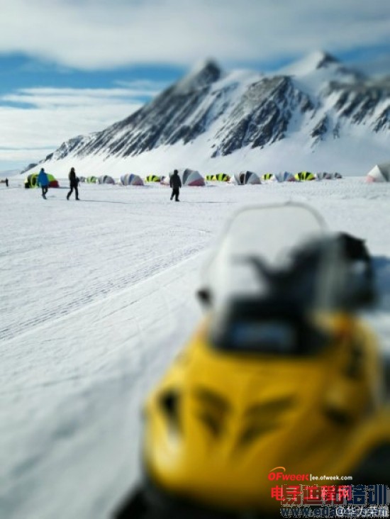 ��Ϊ��ҫ6 Plus�����ῴ��ǰհ����Ϯ����MX4 Pro/iPhone6�ĵ������ڣ�