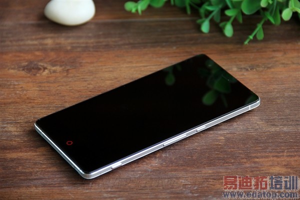 ����nubia Z7���ͼ�ͣ�3456Ԫ����������ǿ��