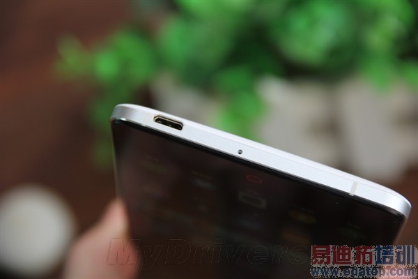 ����nubia Z7���ͼ�ͣ�3456Ԫ����������ǿ��