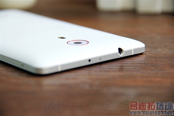 ����nubia Z7���ͼ�ͣ�3456Ԫ����������ǿ��