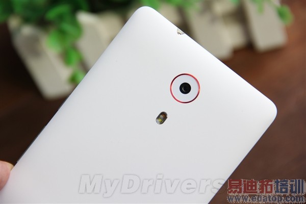����nubia Z7���ͼ�ͣ�3456Ԫ����������ǿ��