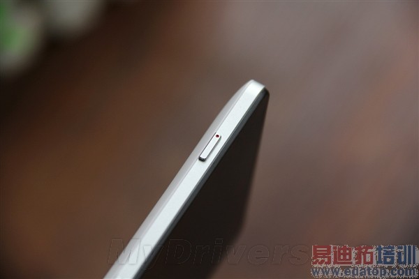 ����nubia Z7���ͼ�ͣ�3456Ԫ����������ǿ��