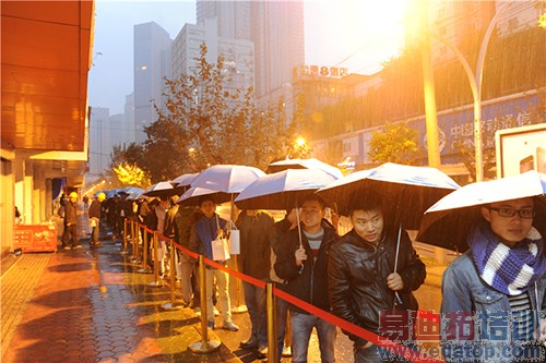 ����MX4 Pro�׷�14���ֳ�ֱ�������������ȳ�����ͼ��