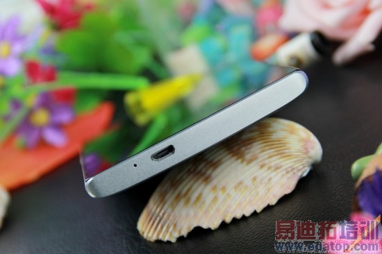 takeeȫϢ�ֻ�������⣺��ɱ����ѷFire Phone������Ƶ��