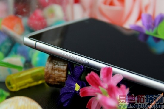 takeeȫϢ�ֻ�������⣺��ɱ����ѷFire Phone������Ƶ��