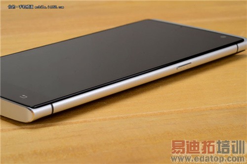 �ѿ�ȫϢ�ֻ�����+��⣺��ΪMate7/С��4����̫���ԣ�