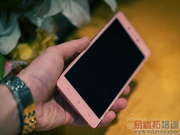 �˿���Լ۱�4G�ֻ�������MX4 ��ҫ����4X ����Note���У�����ͼ��