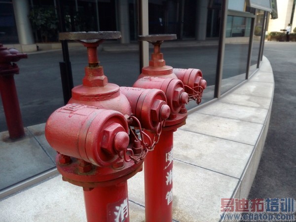 ���ڽ���ȫϢ�ֻ�takee1���⣺�뻪ΪMate7/����MX4 Pro�кβ�ͬ��