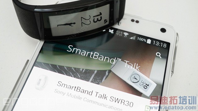 Sony SmartBand Talk E-ink ͨ���ֻ�����