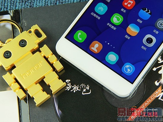 华为荣耀6 Plus真机上手评测:不惧魅族MX4 Pro/iPhone6 有实力就是任性!