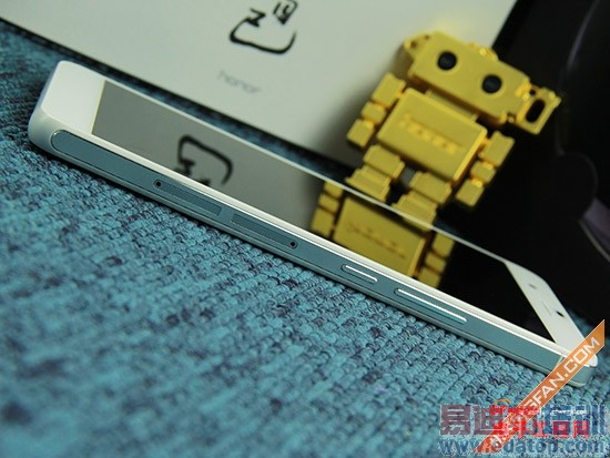 ��Ϊ��ҫ6 Plus����������⣺��������MX4 Pro/iPhone6 ��ʵ���������ԣ�