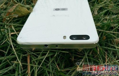 �Լ۱���Σ���Ϊ��ҫ6Plus�������⣺�ܷ�ԽС��5/����MX5��