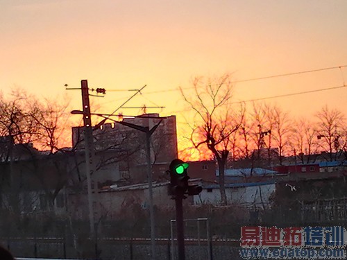 ��Ϊ��ҫ6Plus�������⣺��ýʢ�� ����MX4 Pro����