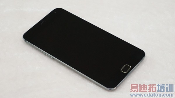 ����������ǰ��ս:����MX4 Pro��â�ǹ���Ϊ��ҫ6 Plus