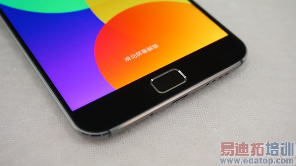 ����������ǰ��ս:����MX4 Pro��â�ǹ���Ϊ��ҫ6 Plus