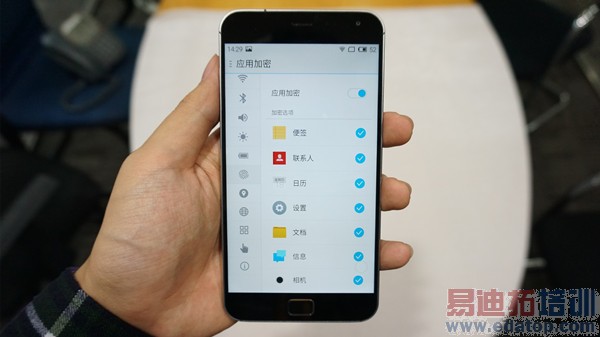 ����������ǰ��ս:����MX4 Pro��â�ǹ���Ϊ��ҫ6 Plus