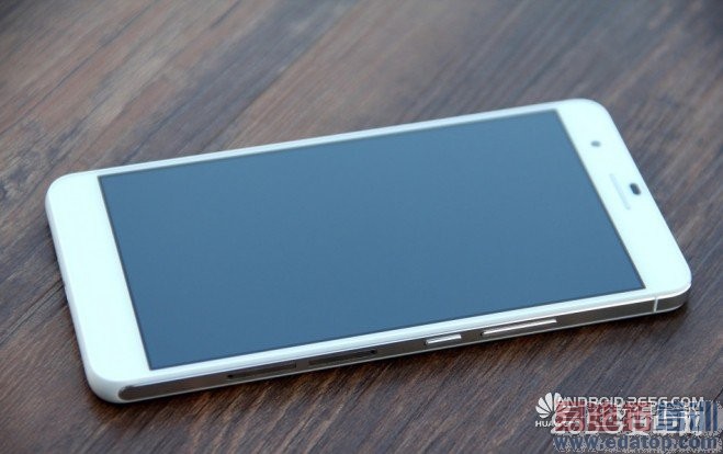 华为荣耀6 Plus评测:居然用枪击射 敢用巴雷特M82a1吗?(附视频)