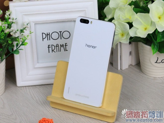 华为荣耀6 Plus评测:居然用枪击射 敢用巴雷特M82a1吗?(附视频)