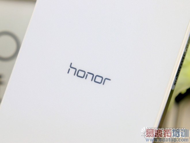 ��Ϊ��ҫ6 Plus���⣺��Ȼ��ǹ���� ���ð�����M82a1�𣿣�����Ƶ��